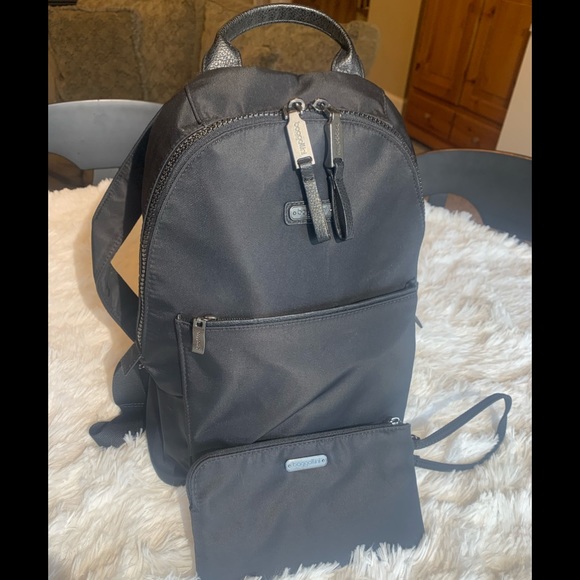 baggallini central park backpack